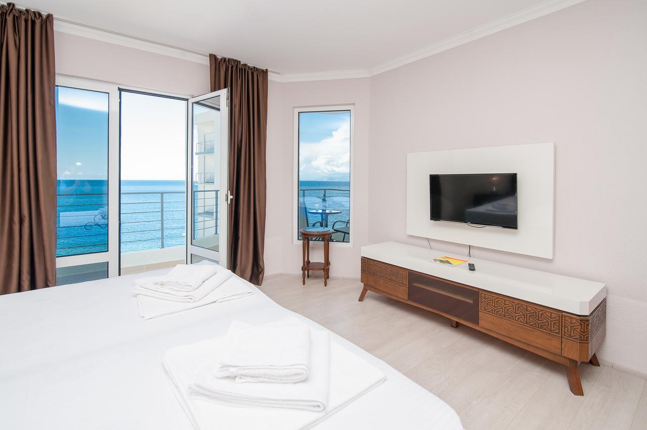 Open Sea Apartments Utjeha Exterior photo
