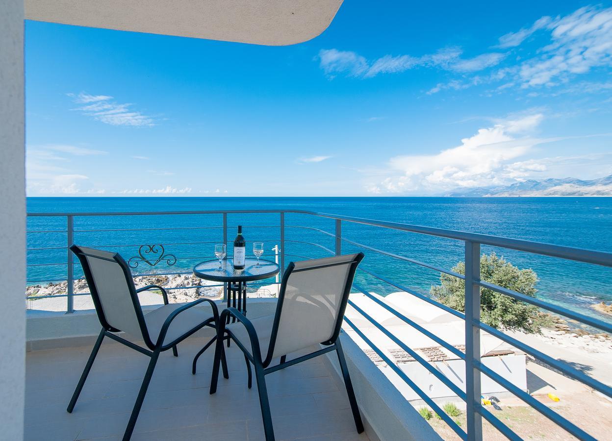 Open Sea Apartments Utjeha Exterior photo